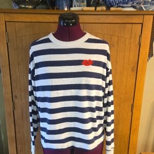119 Old Navy Navy and White Striped Tee